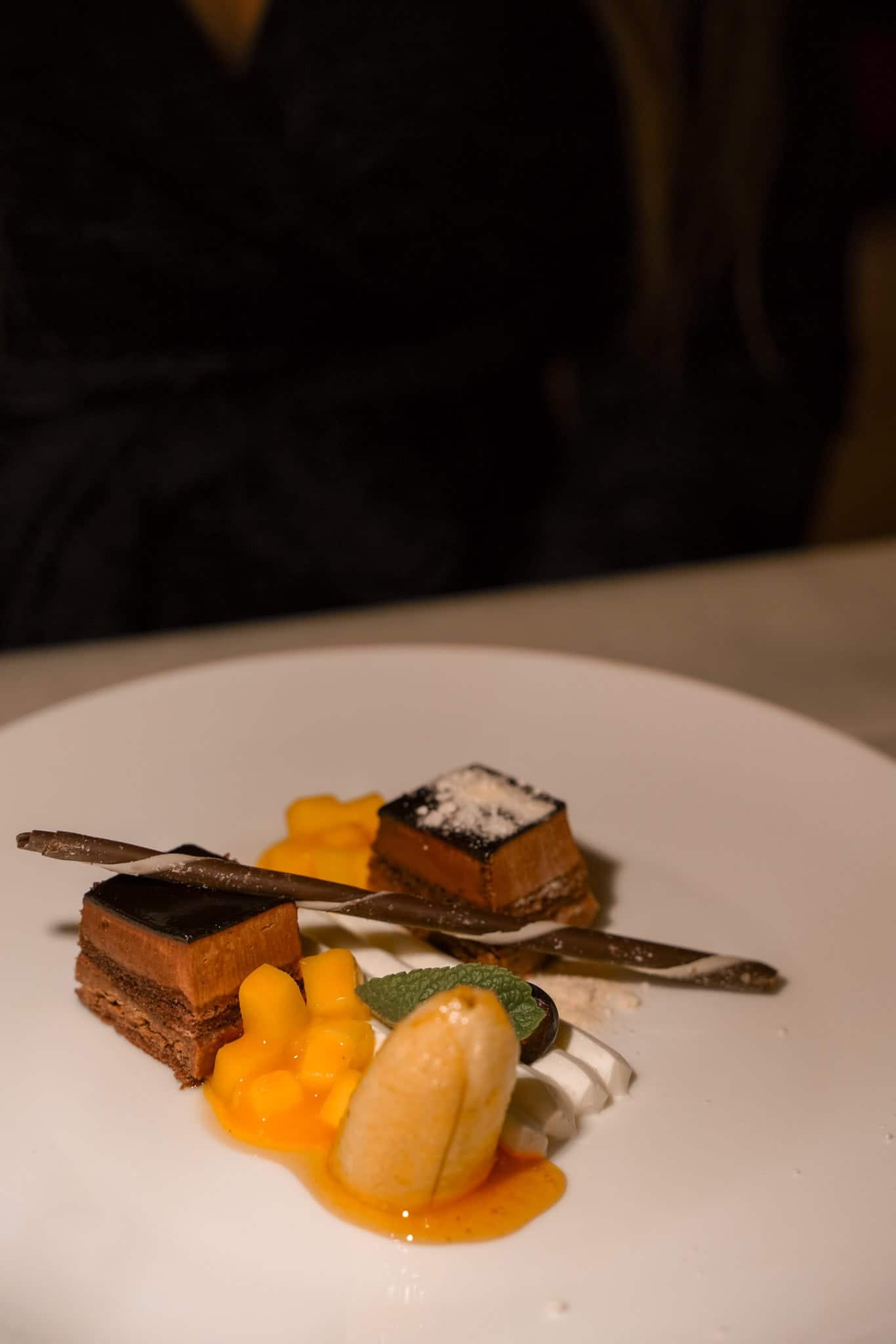 Dessert im Victoria Saal des Hotel Pilatus-Kulm